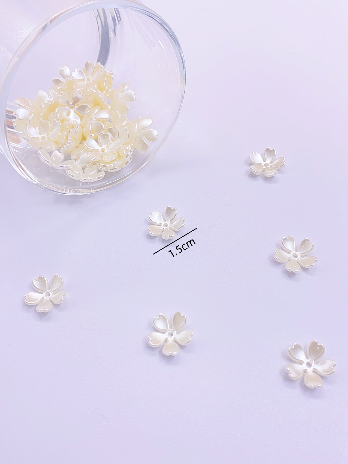 ABS Love Heart five-petal flower 15*15mm coat socks Clothing accessories Handmade diy accessories Pearl material