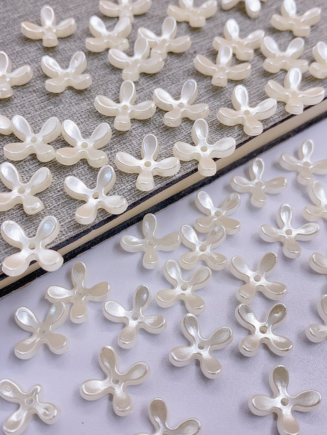 ABS imitation pearl straight hole four petal flower handmade beaded diy accessories clothing accessories pearl petals