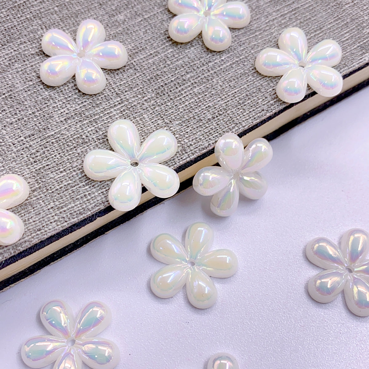 ABS imitation pearl acrylic petal flower imitation shell bright color flat flat straight hole patch diy hair accessories material