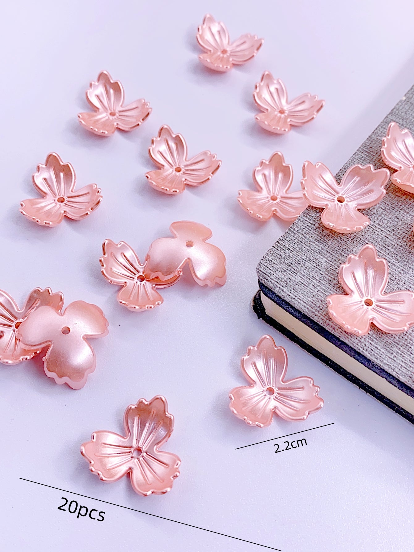 New abs seven-color imitation pearl three-leaf flower jewelry accessories diy simulation flower petals straight hole pearl